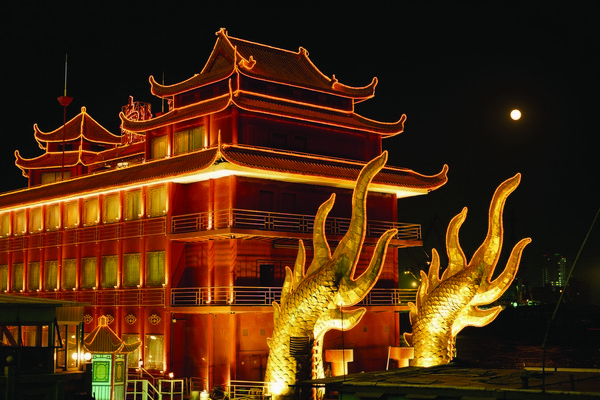Spectacle and Spirituality in Shanghai
