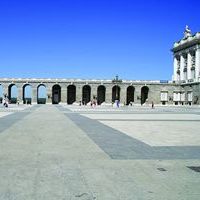 Cheap flights to Madrid from Auckland