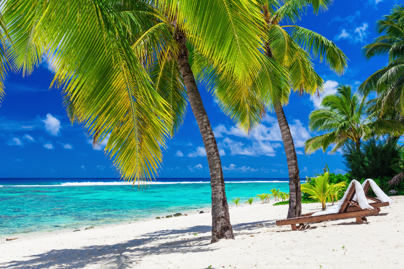 Relaxing beachside beds overlooking the lagoon in Rarotonga