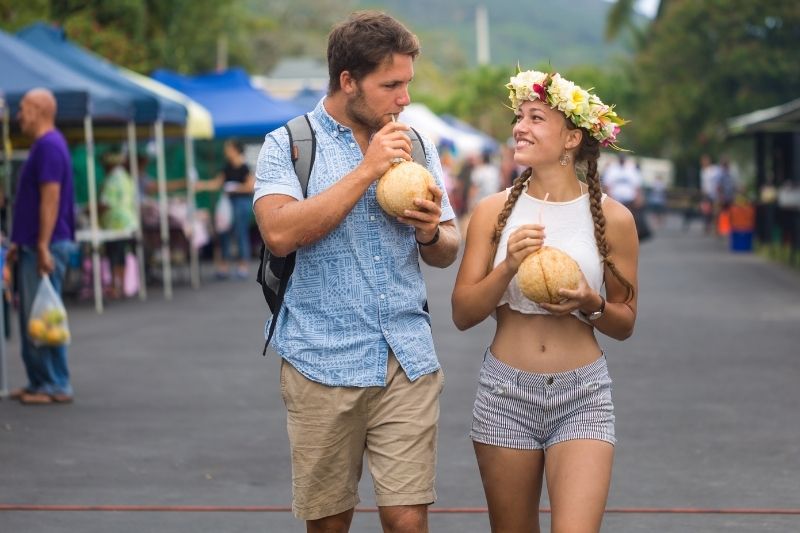 Punanga Nui Market